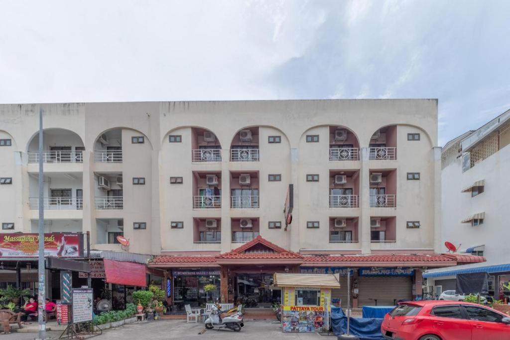 OYO 1125 Chokdee Inn Pattaya Buitenkant foto