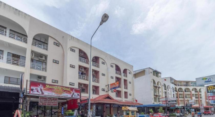 OYO 1125 Chokdee Inn Pattaya Buitenkant foto