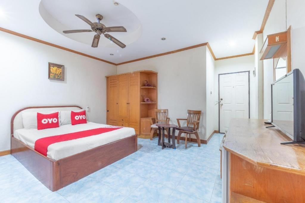 OYO 1125 Chokdee Inn Pattaya Buitenkant foto