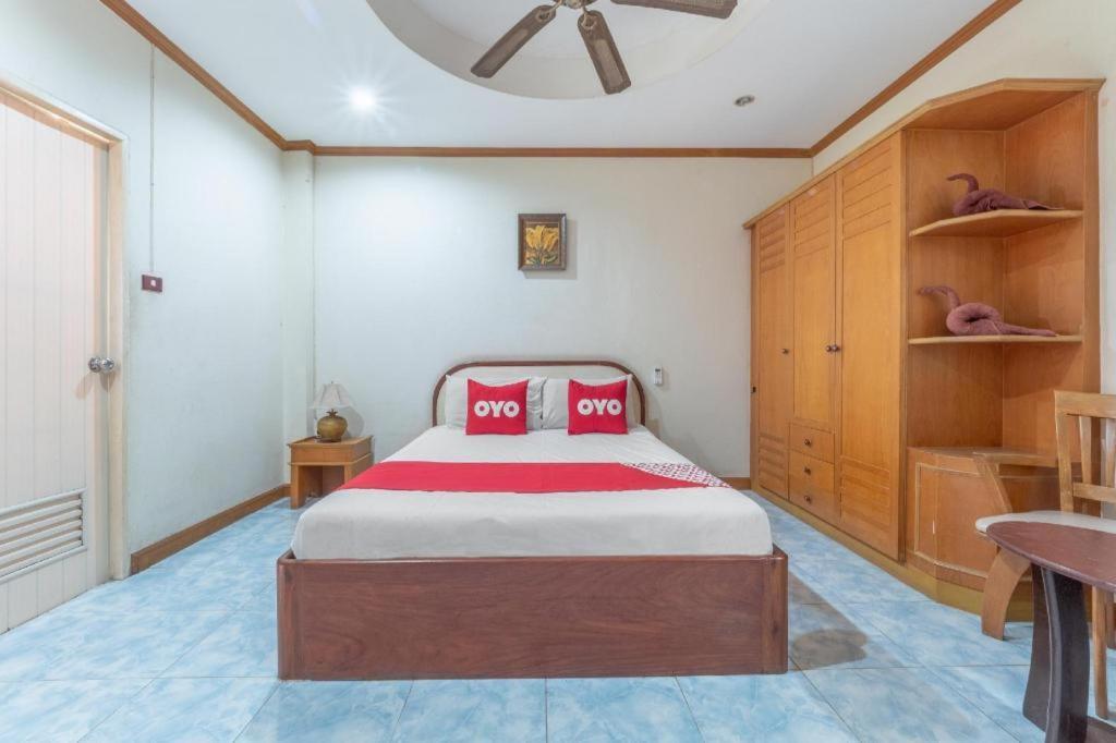 OYO 1125 Chokdee Inn Pattaya Buitenkant foto